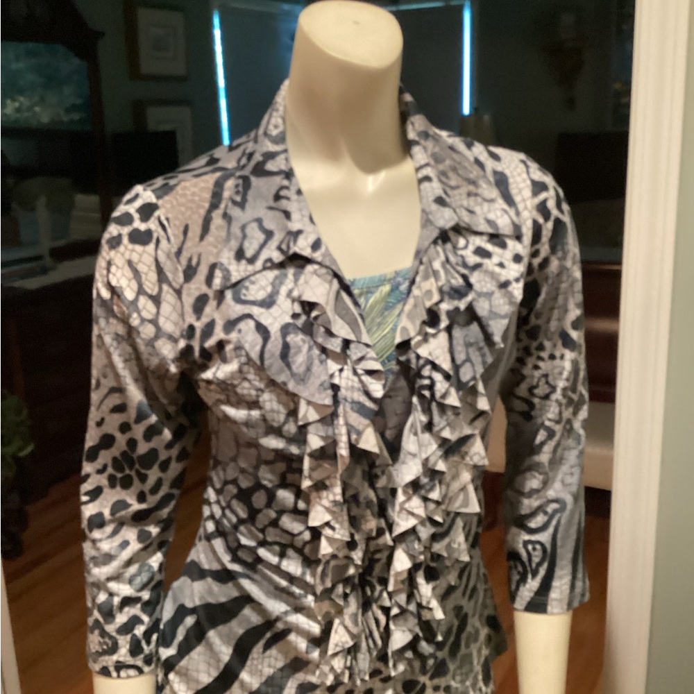 Laura Max Animal Print Ruffle Blouse - Picture 7 of 14